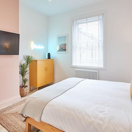 Host & Stay - Beach House Rooms Scarborough Bagian luar foto